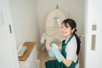 清掃・配膳スタッフ/ 勤務地相談可 / 勤務日数相談可 / 時給1,110円～