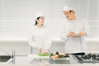 調理・調理補助スタッフ/ 藤枝市 / シフト制 / 時給1,210円～