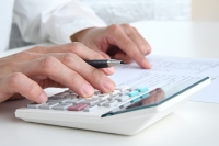 事務員 / 御殿場市 / 正社員を目指せる / 1,300円〜1,400円