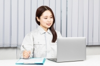 出荷・受荷係事務員 / 伊豆の国市 / 土日祝休み / 時給1,250円～